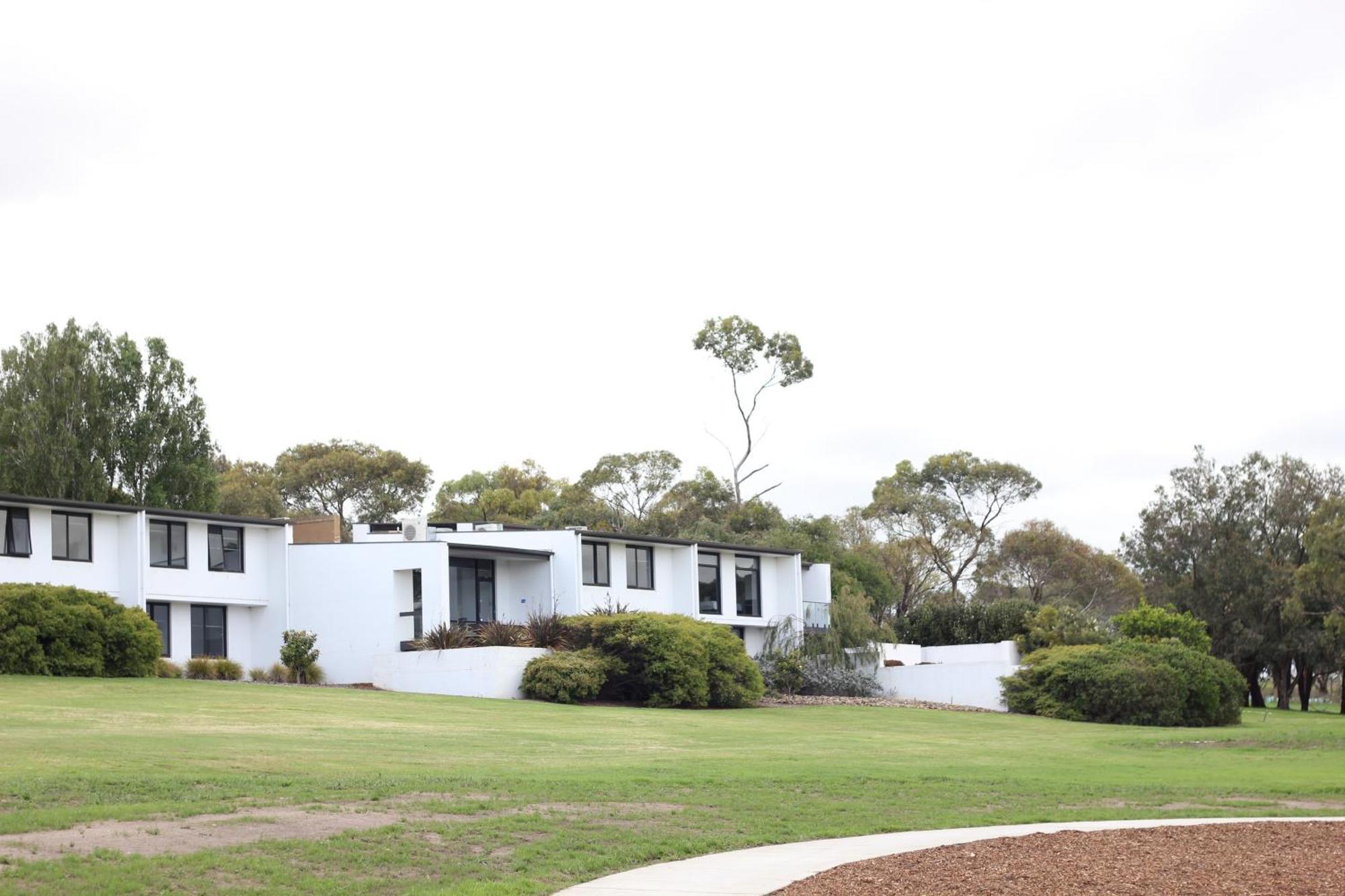 Waurn Ponds Estate Hotel Eksteriør billede